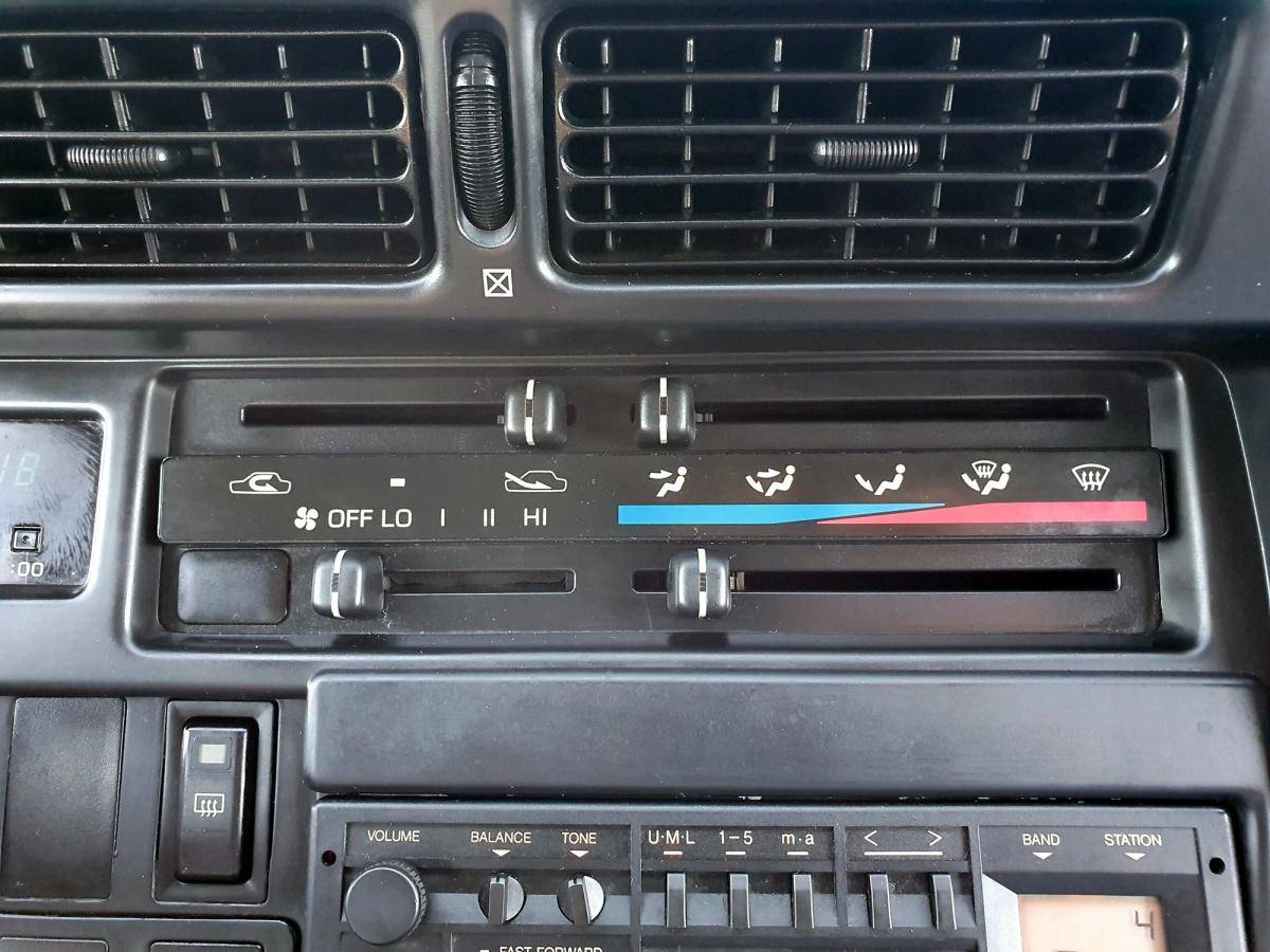 toyota-hiace-1991-diesel-2446cc