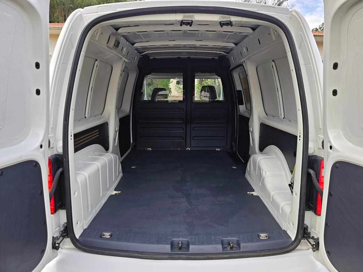 volkswagen-caddy-1-6-tdi-bluemotion-2019-diesel-1968cc