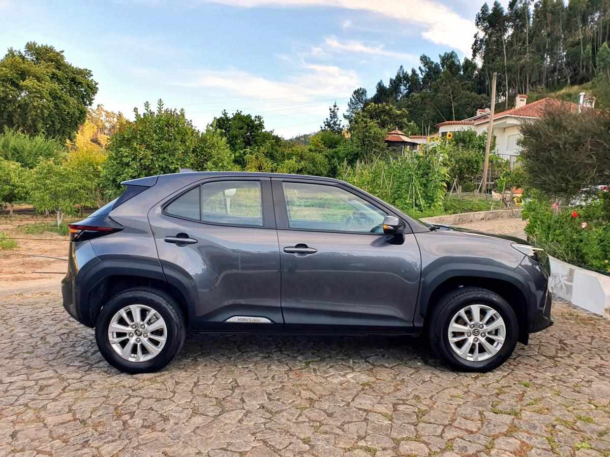 toyota-yaris-cross-2023-hibrido-a-gasolina-1490cc
