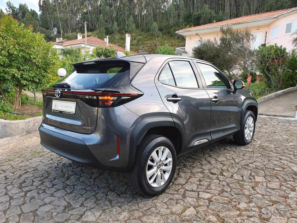 toyota-yaris-cross-2023-hibrido-a-gasolina-1490cc