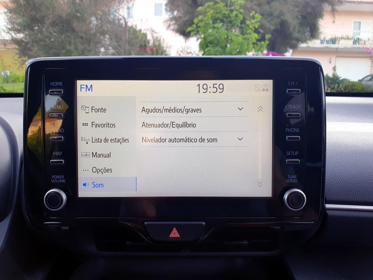 toyota-yaris-cross-2023-hibrido-a-gasolina-1490cc