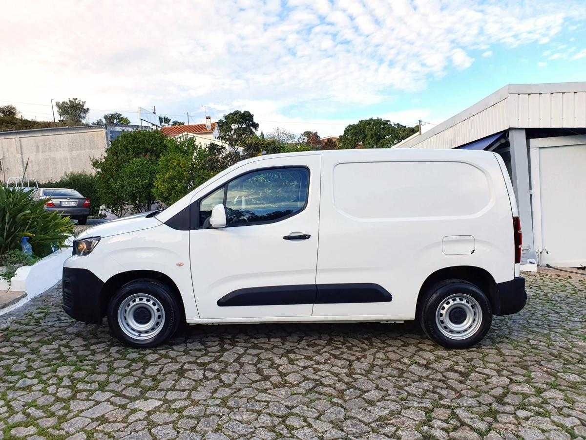 peugeot-partner-2019-diesel-1560cc