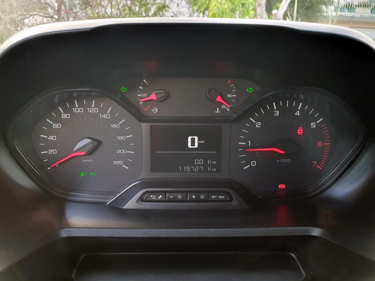 peugeot-partner-2019-diesel-1560cc