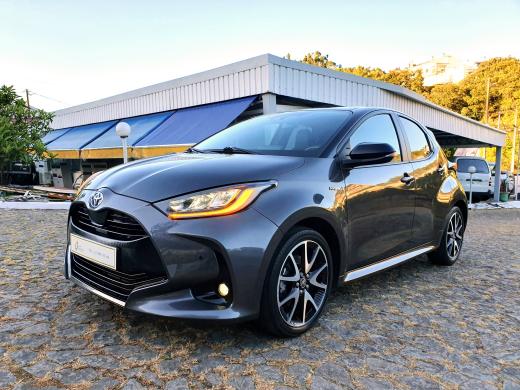 toyota-yaris-2021-hibrido-a-gasolina-1490cc
