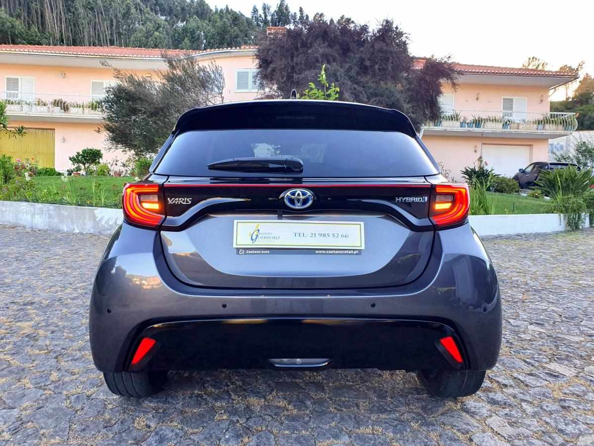 toyota-yaris-2021-hibrido-a-gasolina-1490cc