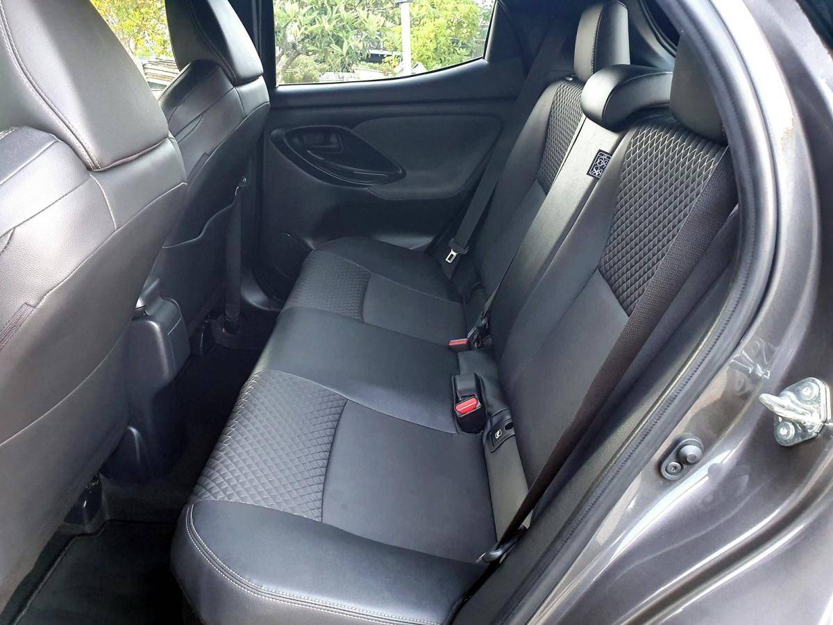 toyota-yaris-2021-hibrido-a-gasolina-1490cc