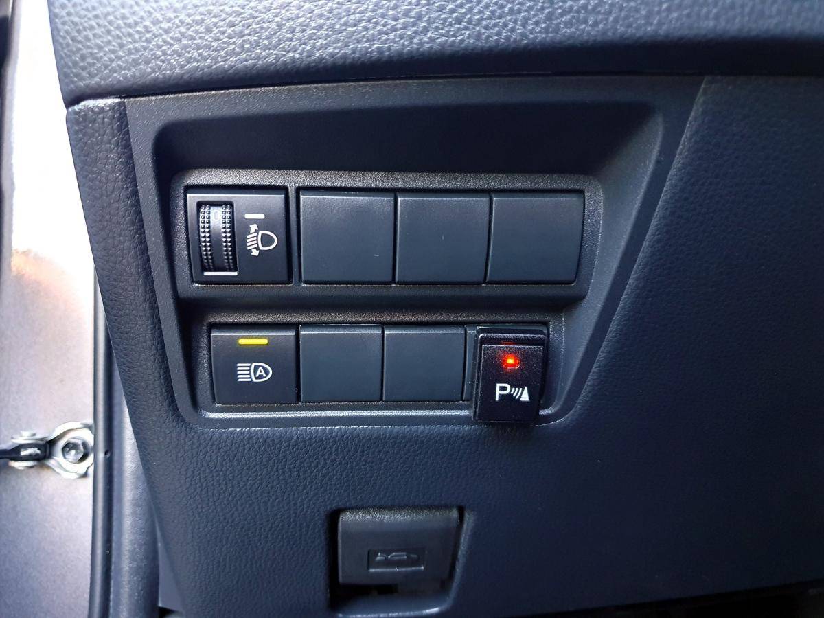 toyota-yaris-2021-hibrido-a-gasolina-1490cc
