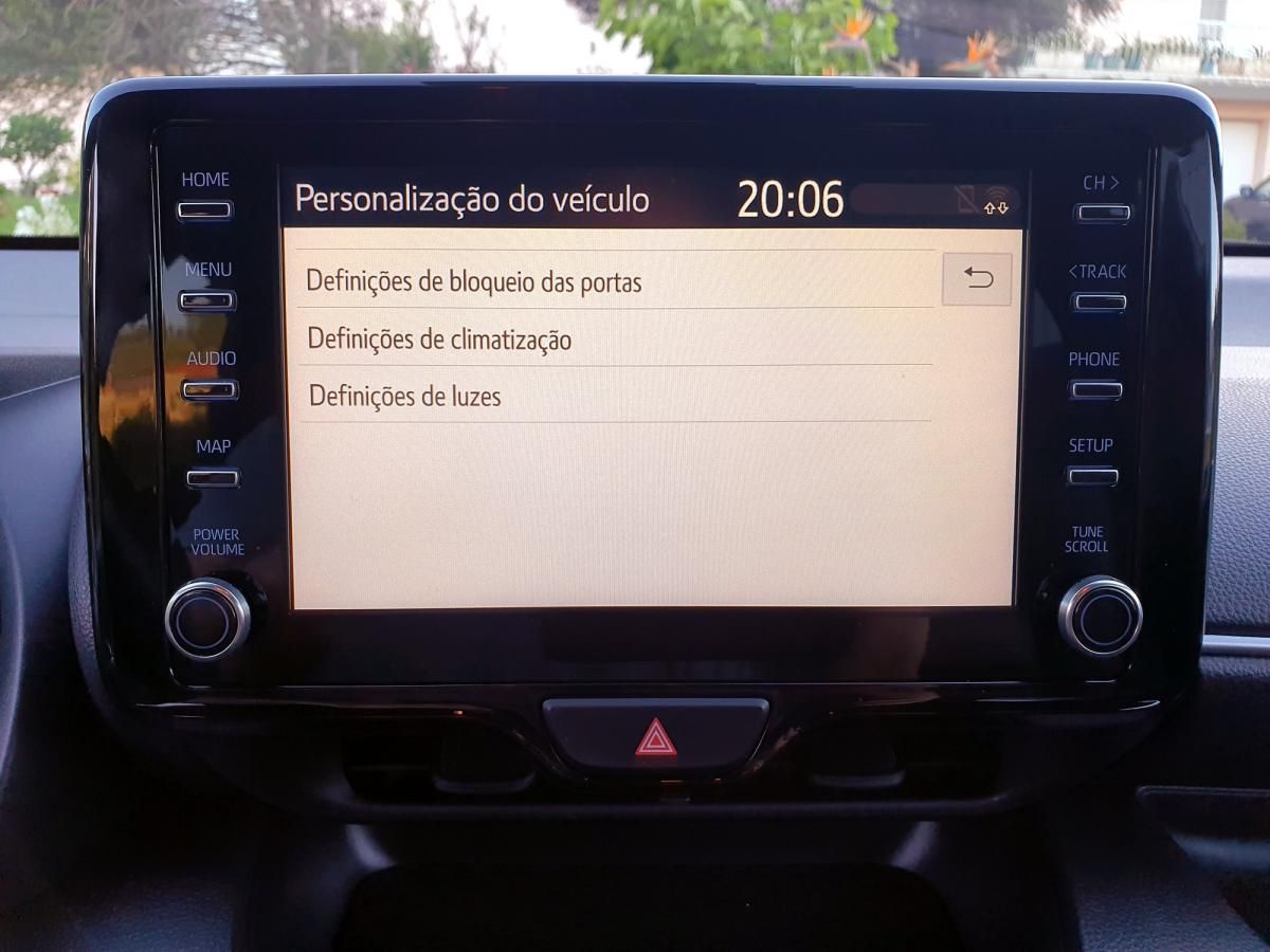 toyota-yaris-2021-hibrido-a-gasolina-1490cc