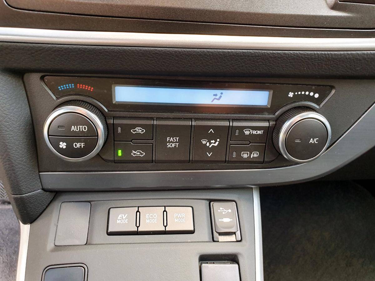 toyota-auris-touring-sports-2015-gasolina-1800cc