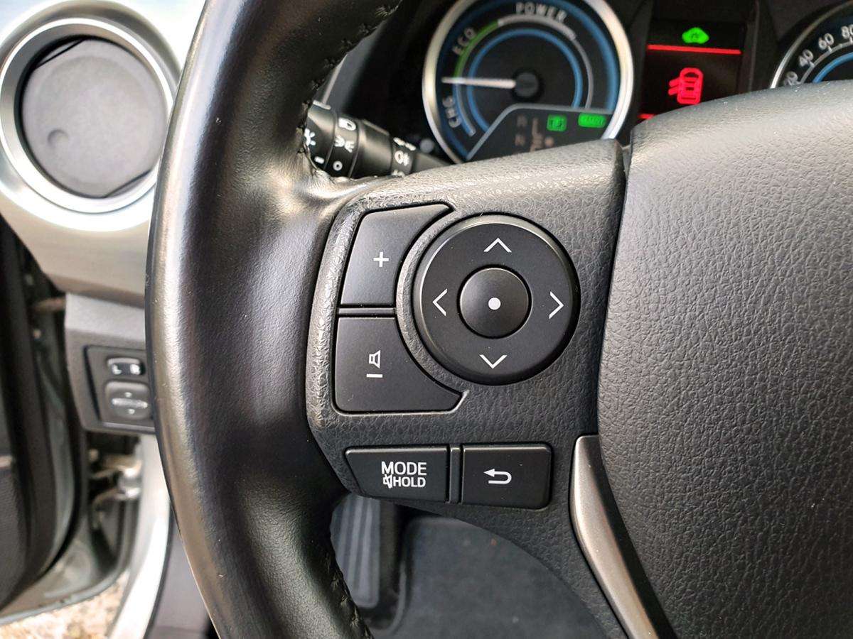 toyota-auris-touring-sports-2015-gasolina-1800cc