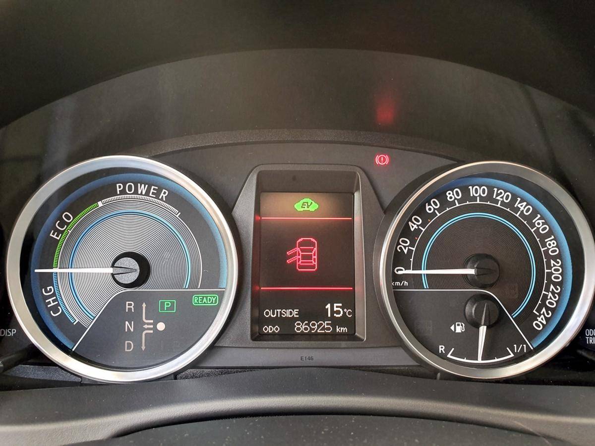 toyota-auris-touring-sports-2015-gasolina-1800cc