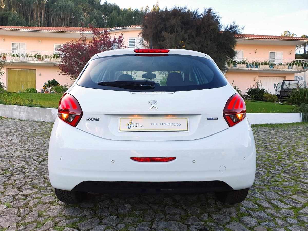 peugeot-208-2017-gasolina-1199cc