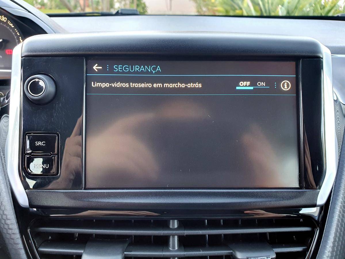 peugeot-208-2017-gasolina-1199cc