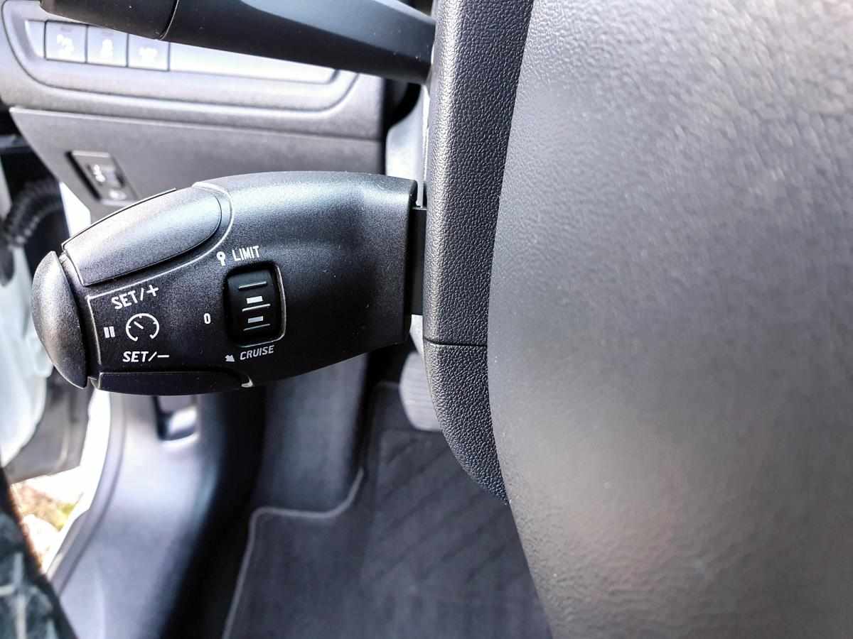 peugeot-208-2017-gasolina-1199cc