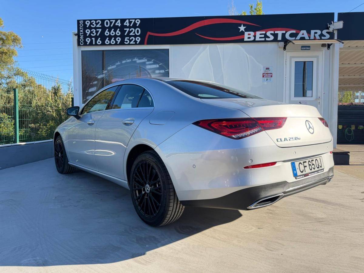 mercedes-benz-cla-2022-hibrido-1332cc