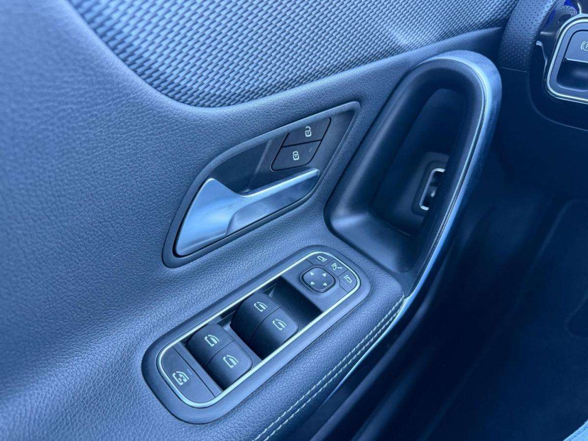 mercedes-benz-cla-2022-hibrido-1332cc
