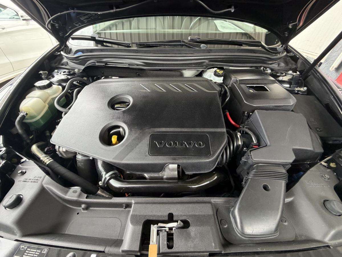 volvo-c30-2013-diesel-1560cc