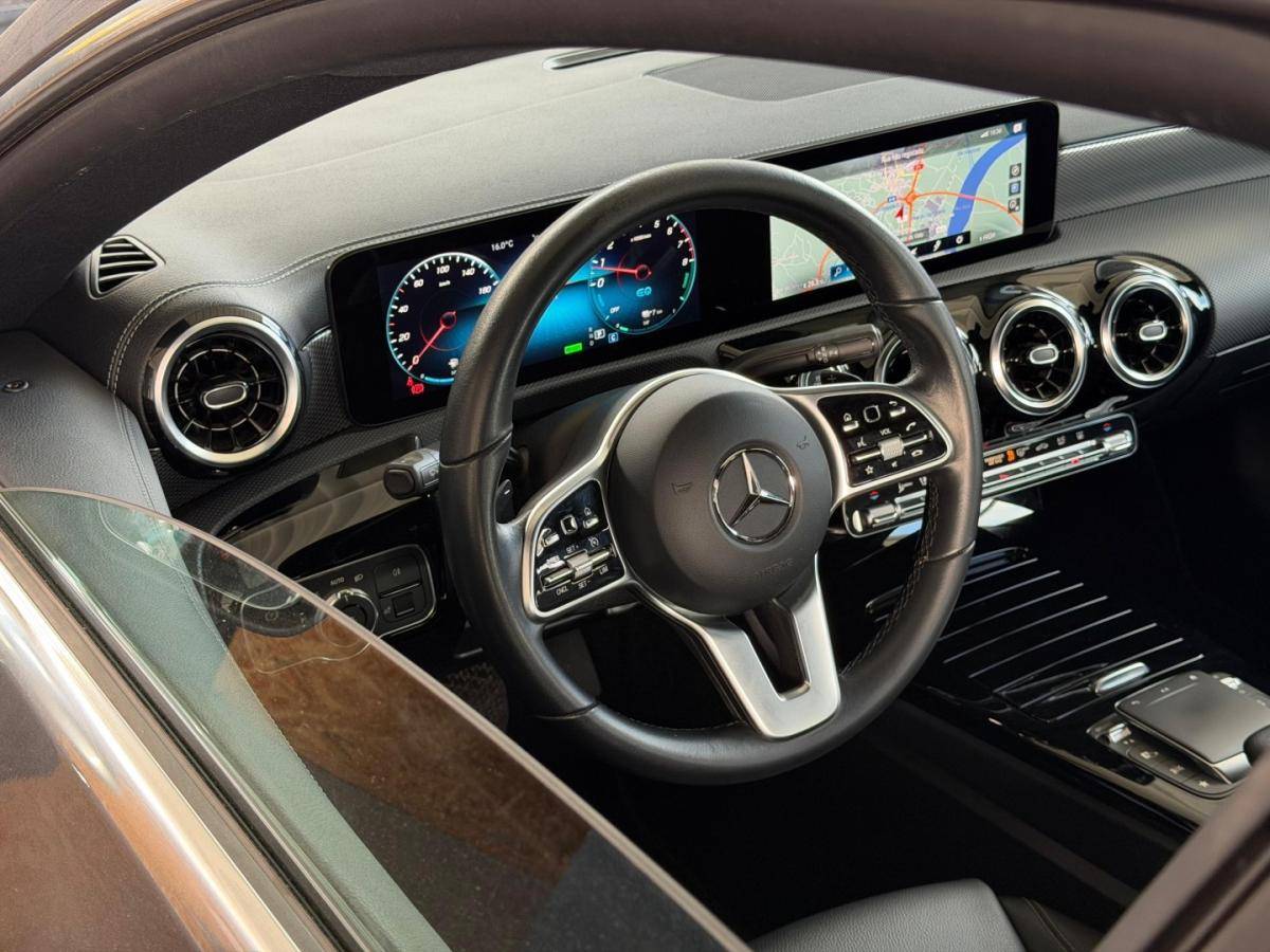 mercedes-benz-cla-2022-hibrido-1332cc