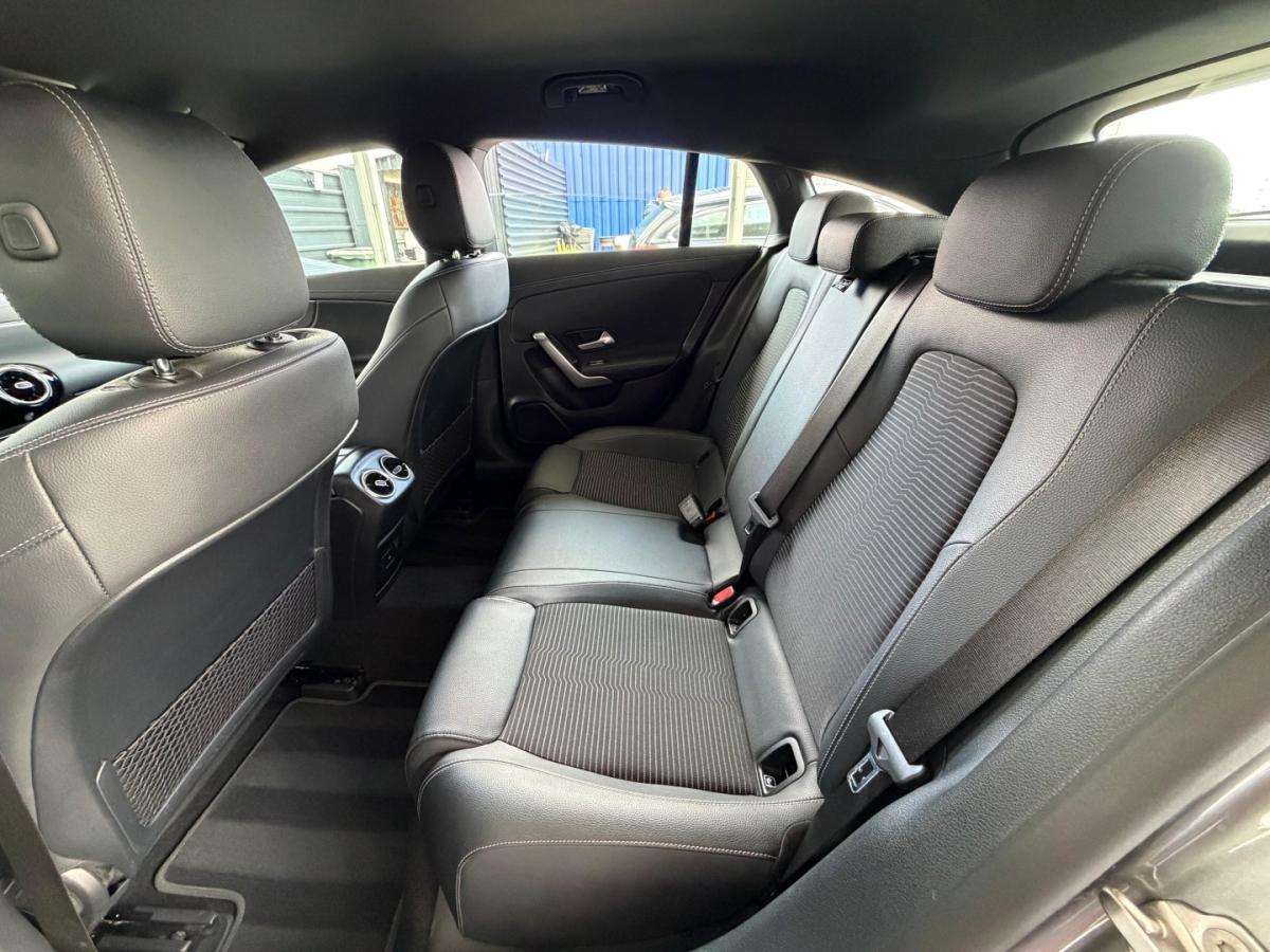 mercedes-benz-cla-2022-hibrido-1332cc