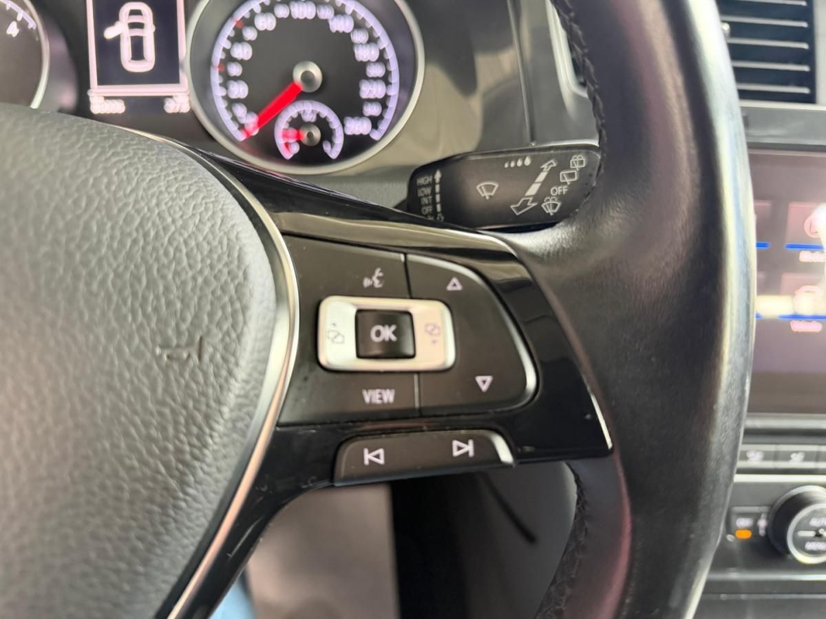 volkswagen-golf-2019-diesel-1598cc