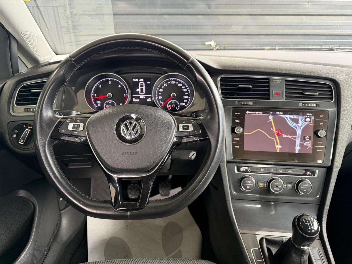 volkswagen-golf-2019-diesel-1598cc