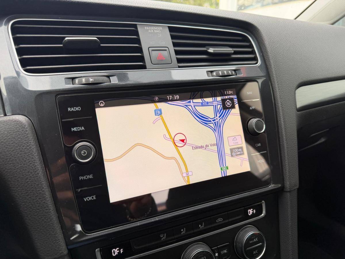 volkswagen-golf-2019-diesel-1598cc