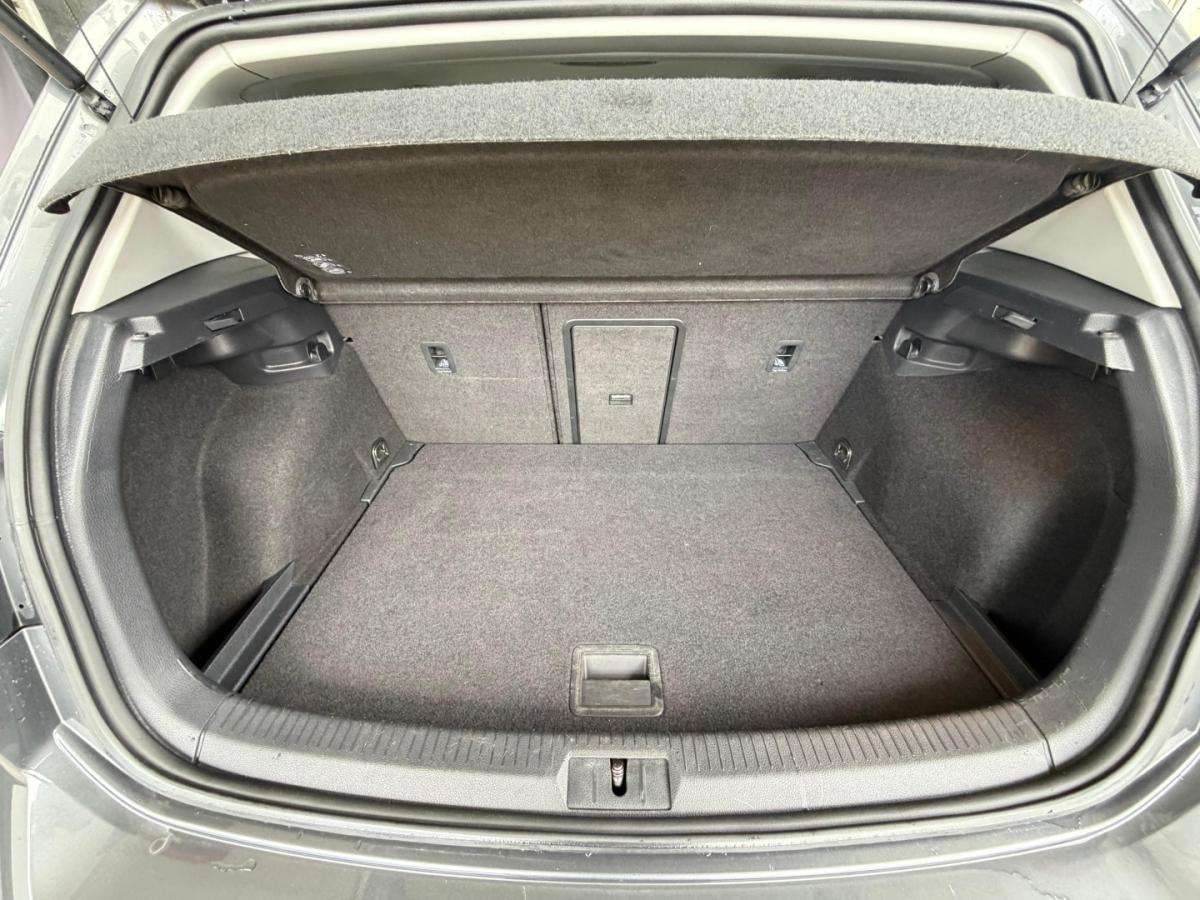 volkswagen-golf-2019-diesel-1598cc