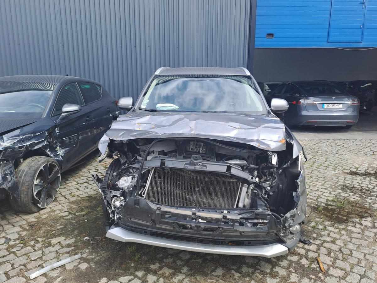 mitsubishi-outlander-2016-diesel-2268cc