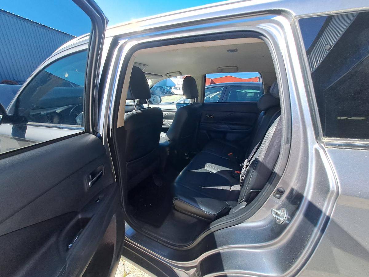 mitsubishi-outlander-2016-diesel-2268cc