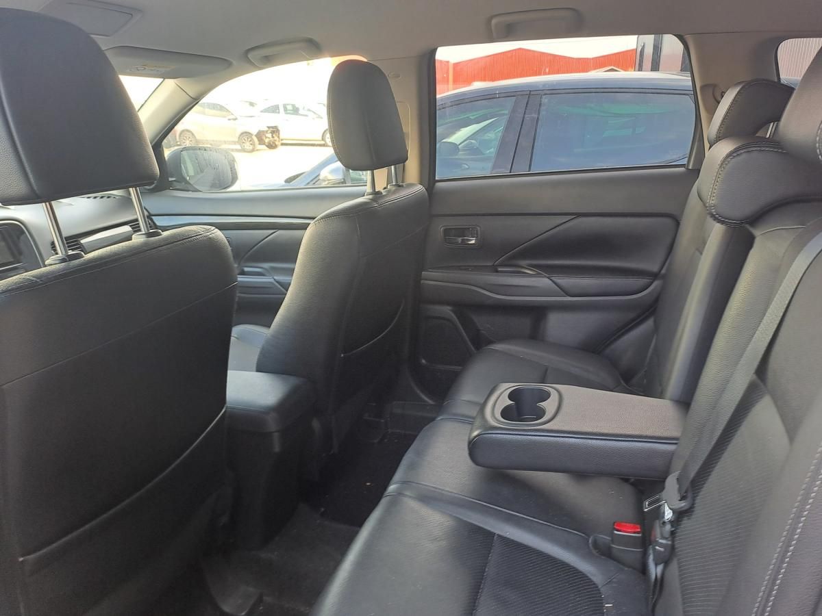 mitsubishi-outlander-2016-diesel-2268cc