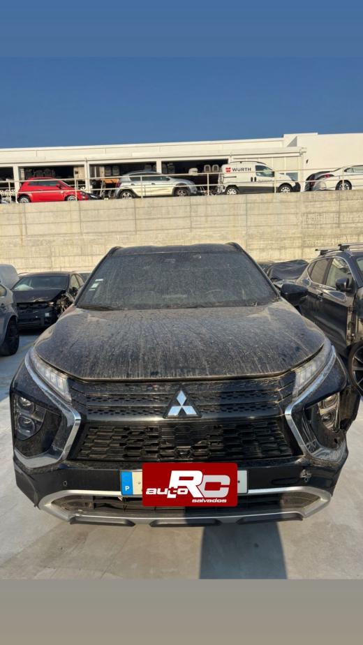 mitsubishi-eclipse-cross-2022-hibrido-a-gasolina-2360cc