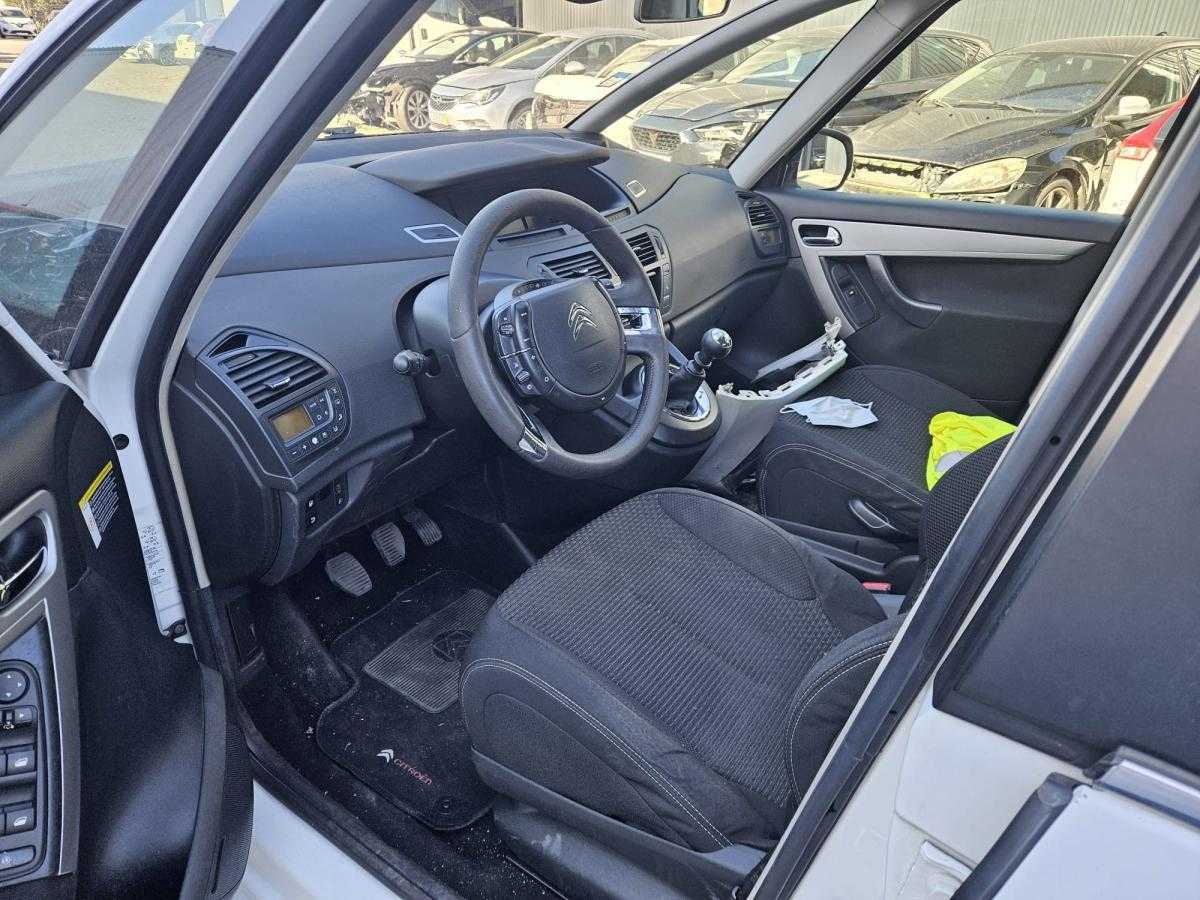 citroen-c4-picasso-2012-diesel-1560cc