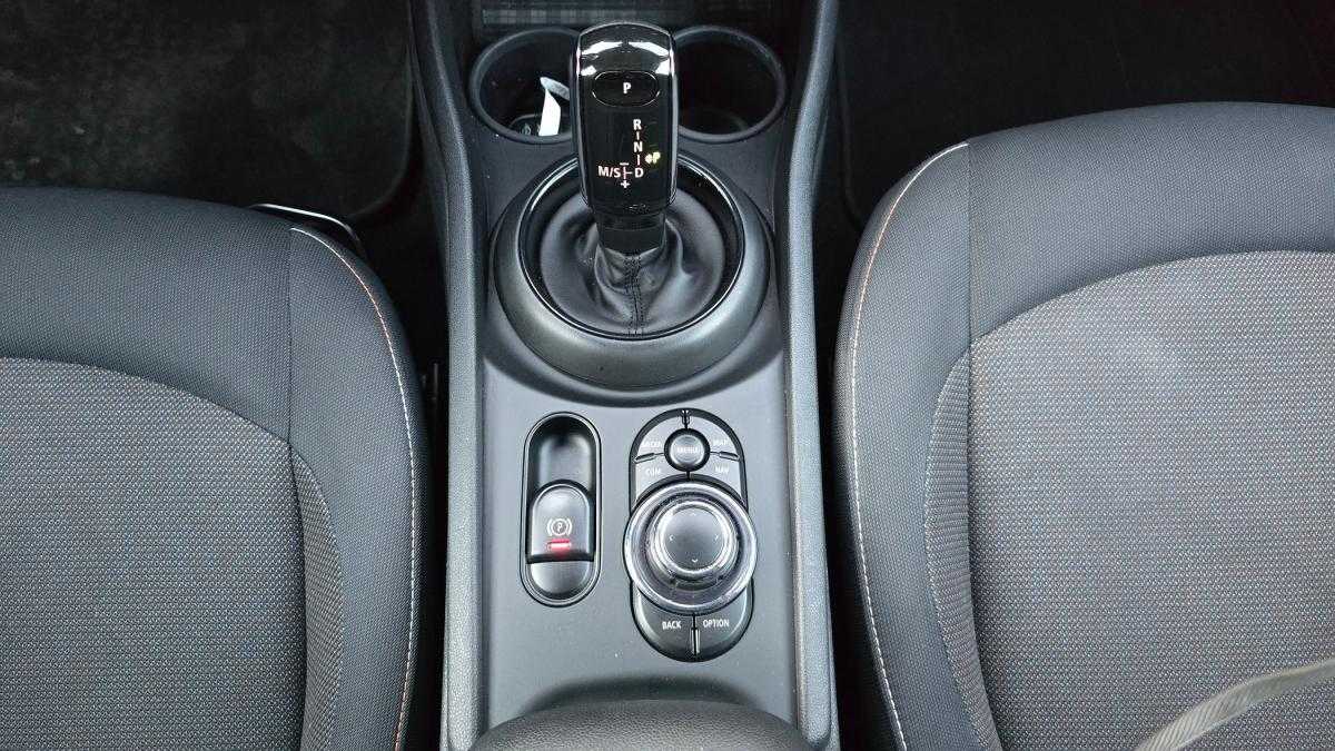 mini-clubman-2021-diesel-1496cc