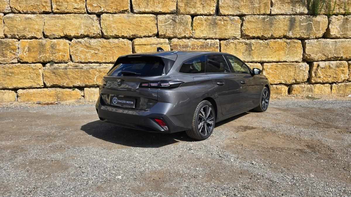 peugeot-308-sw-2022-hibrido-a-gasolina-1598cc