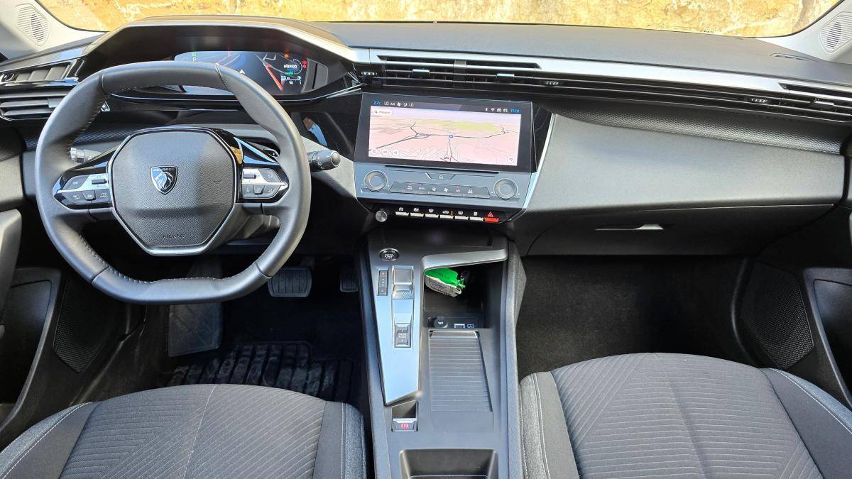 peugeot-308-sw-2022-hibrido-a-gasolina-1598cc