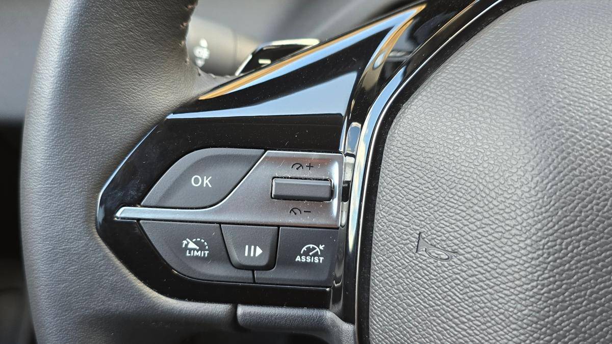 peugeot-308-sw-2022-hibrido-a-gasolina-1598cc