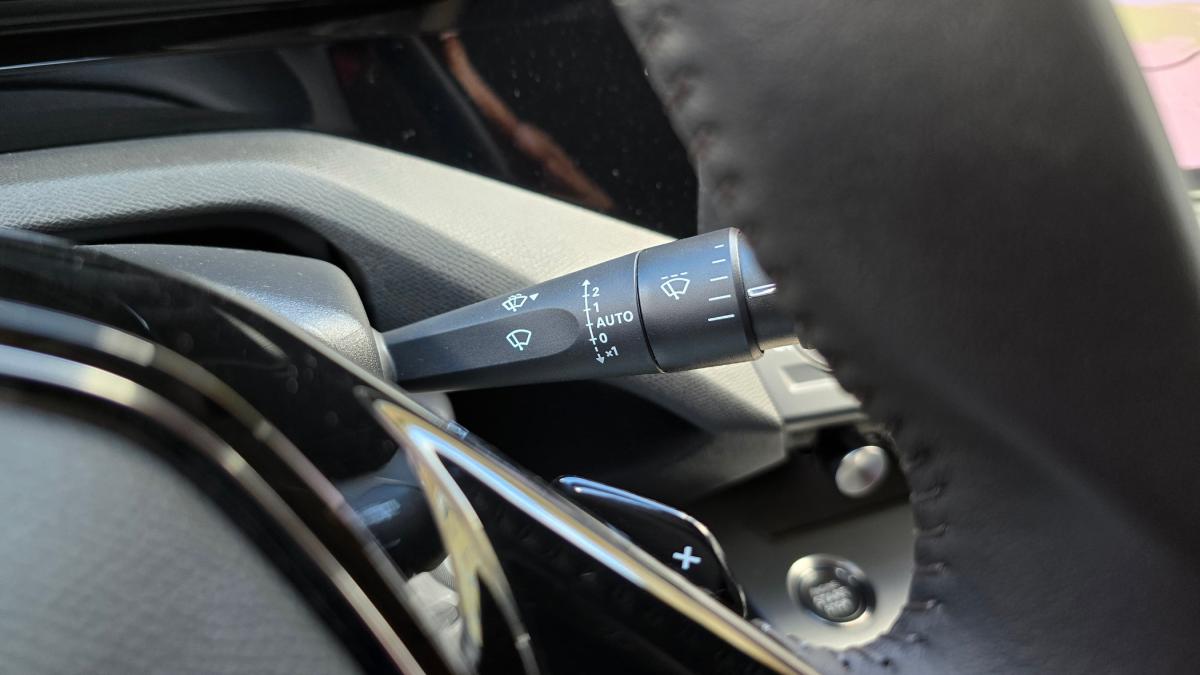peugeot-308-sw-2022-hibrido-a-gasolina-1598cc