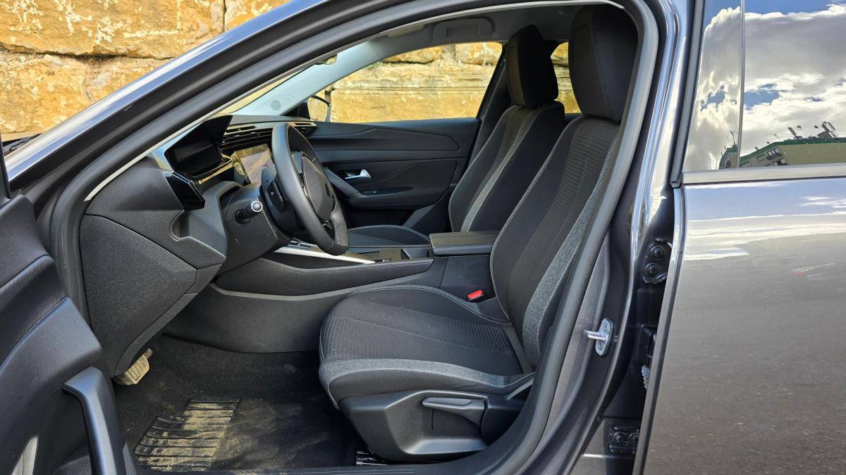 peugeot-308-sw-2022-hibrido-a-gasolina-1598cc
