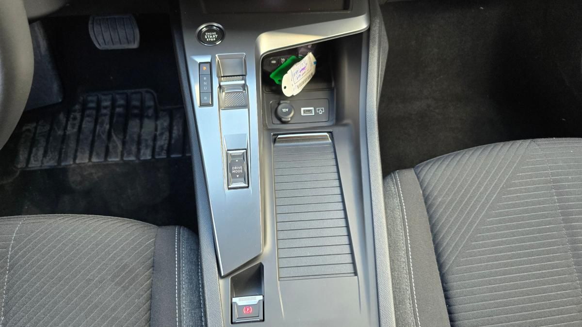 peugeot-308-sw-2022-hibrido-a-gasolina-1598cc