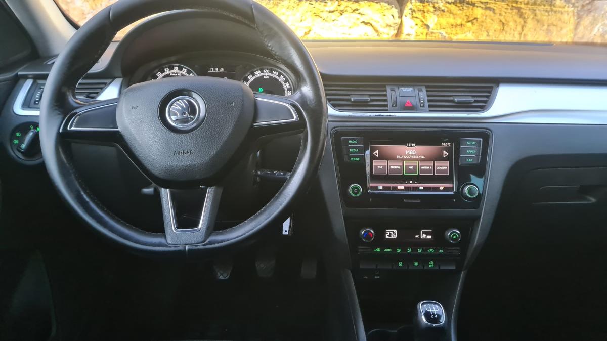 skoda-rapid-spaceback-2017-diesel-1422cc