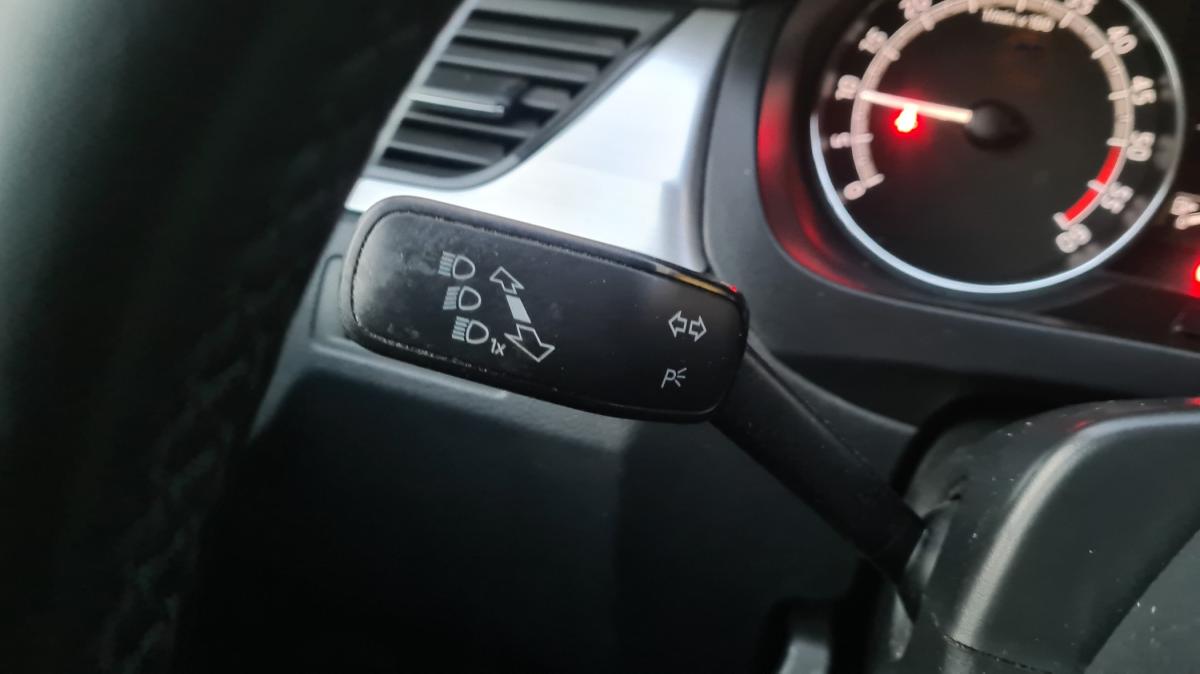 skoda-rapid-spaceback-2017-diesel-1422cc