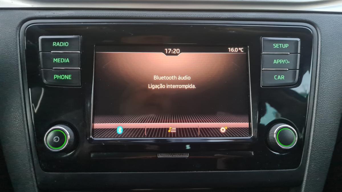 skoda-rapid-spaceback-2017-diesel-1422cc