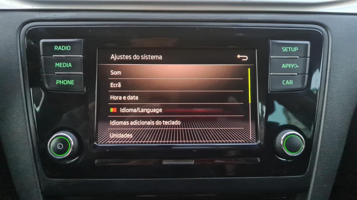 skoda-rapid-spaceback-2017-diesel-1422cc