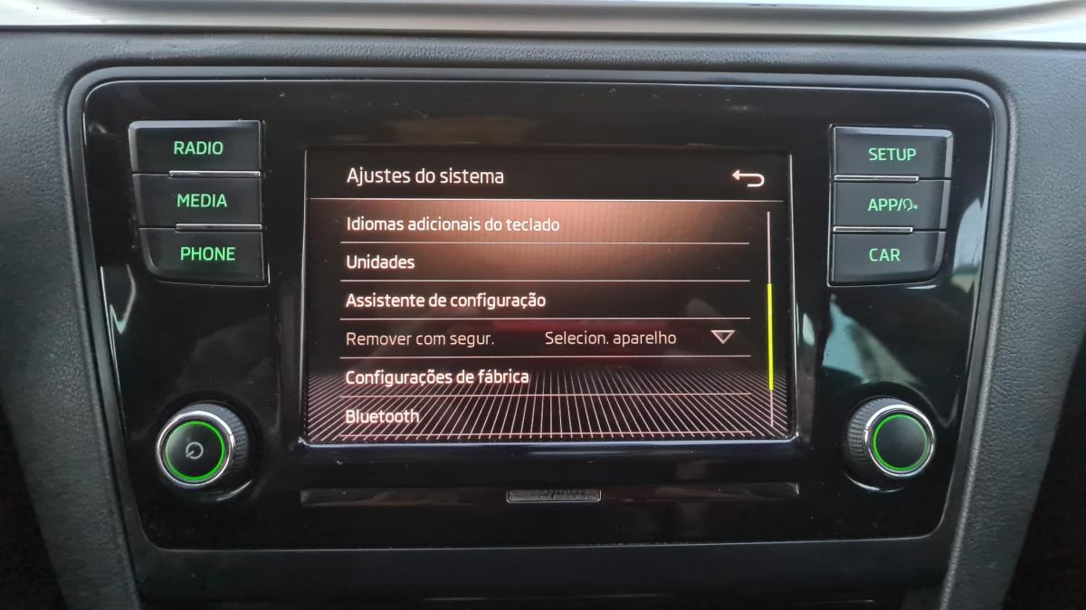 skoda-rapid-spaceback-2017-diesel-1422cc
