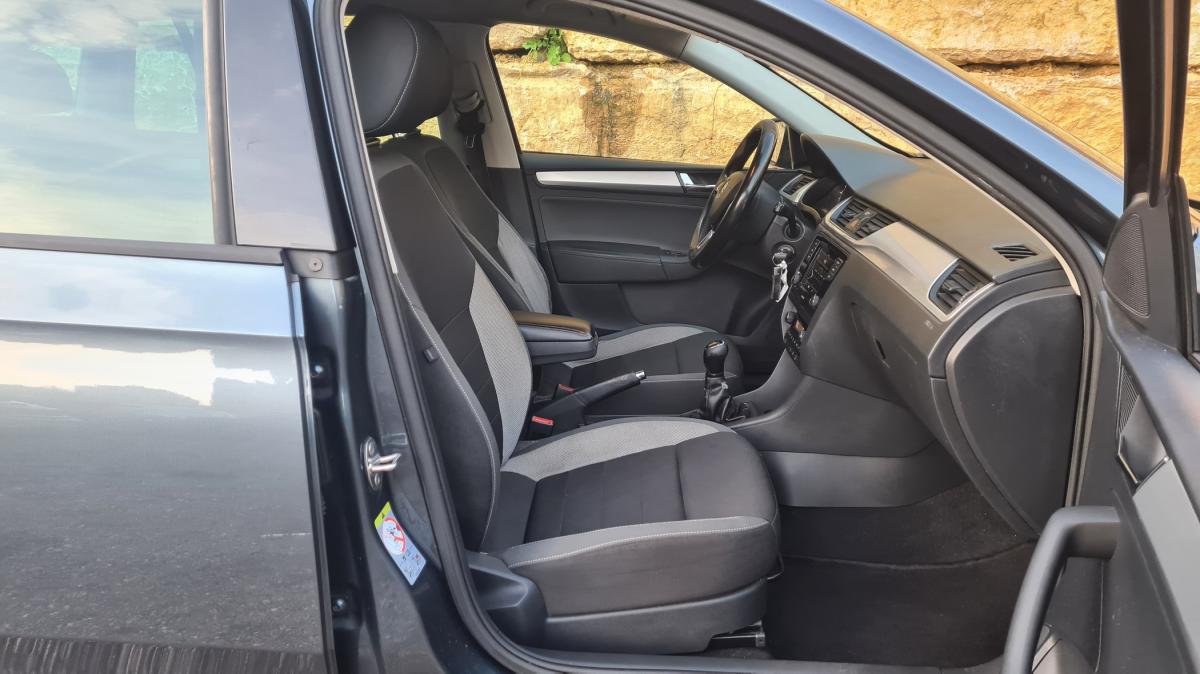 skoda-rapid-spaceback-2017-diesel-1422cc