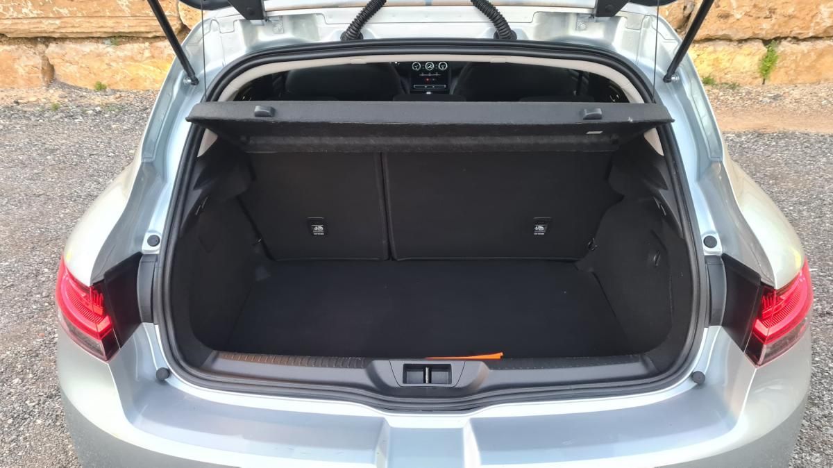 renault-megane-2022-diesel-1461cc