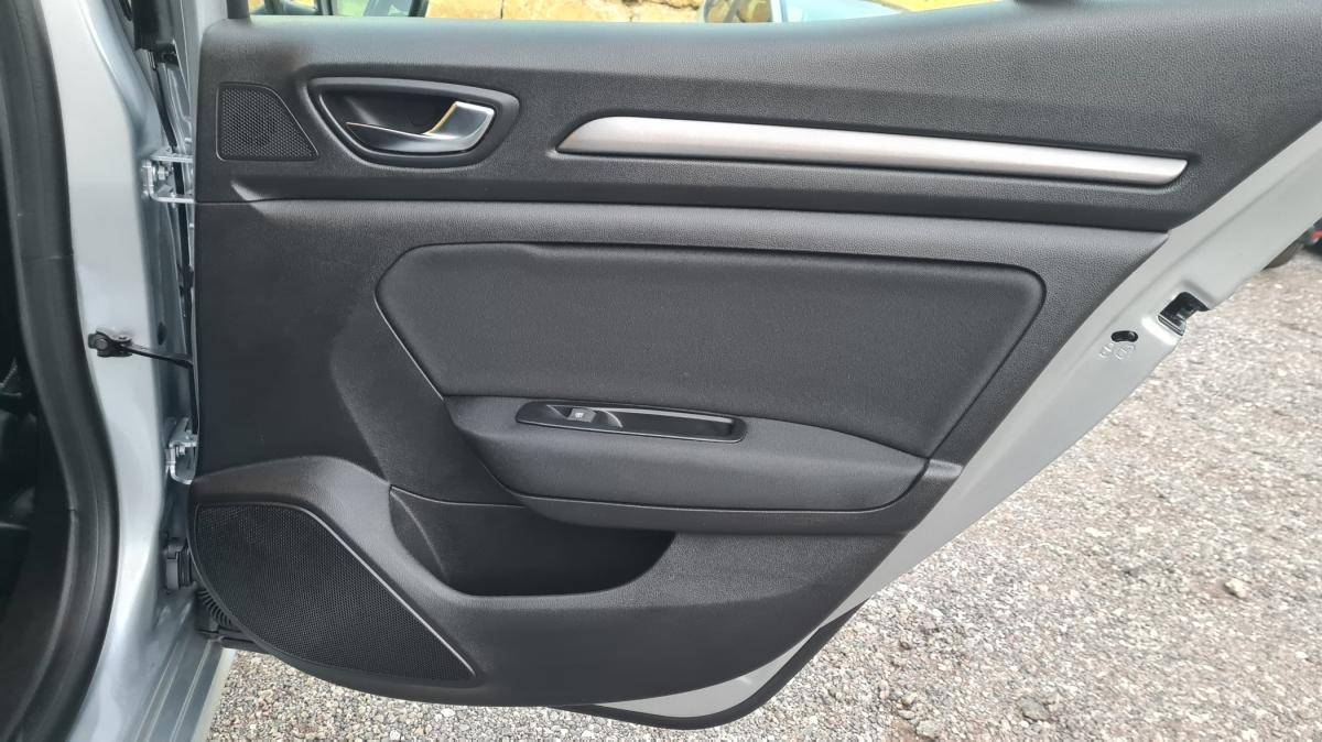 renault-megane-2022-diesel-1461cc