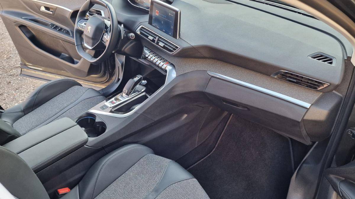 peugeot-5008-2020-diesel-1499cc