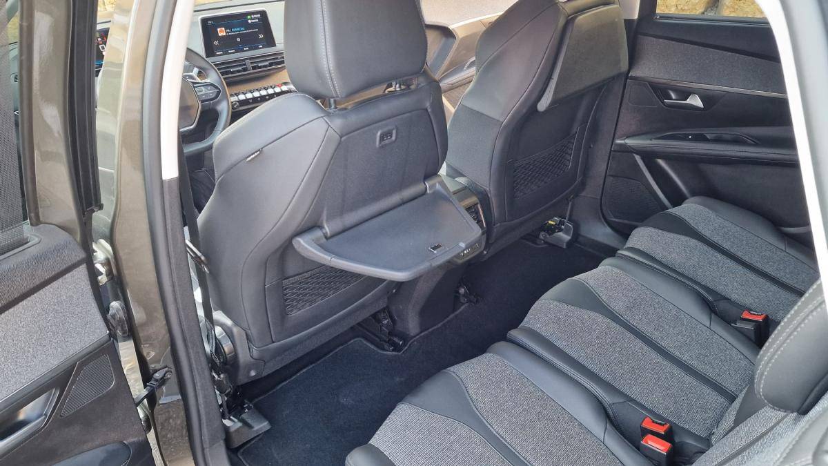 peugeot-5008-2020-diesel-1499cc