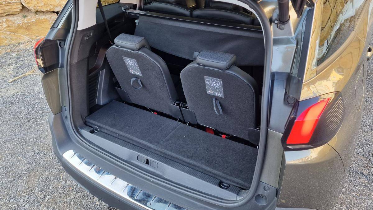 peugeot-5008-2020-diesel-1499cc